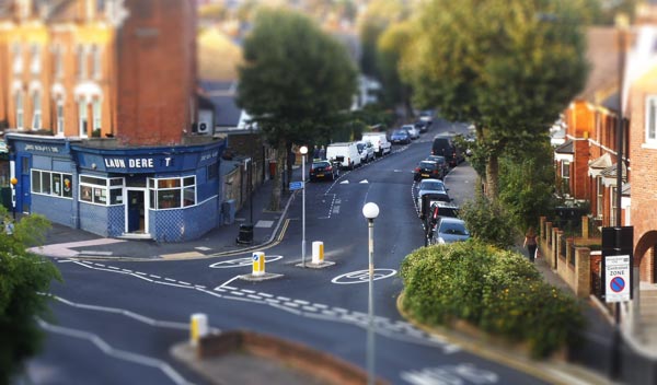 Hornsey - junction and launderette